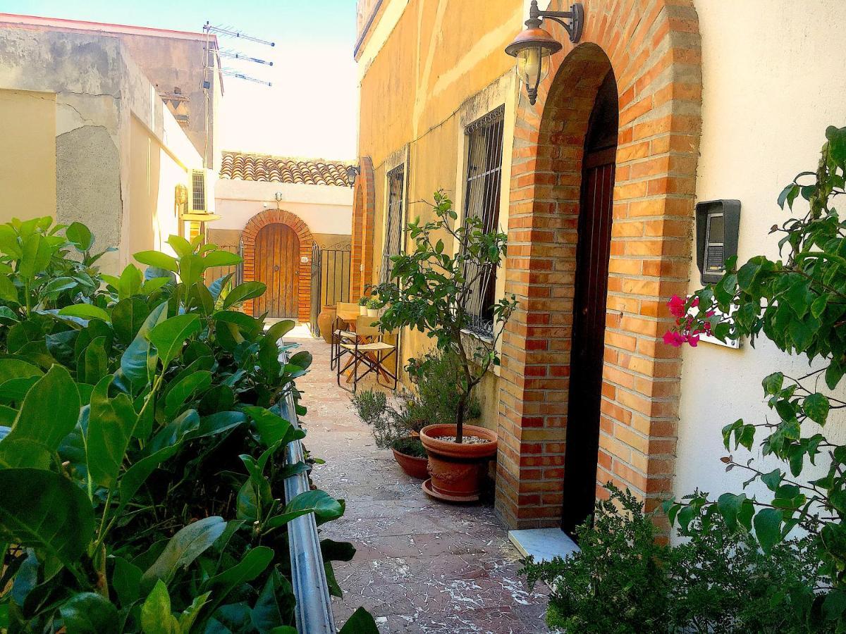 Arche Apartment Taormina Eksteriør billede
