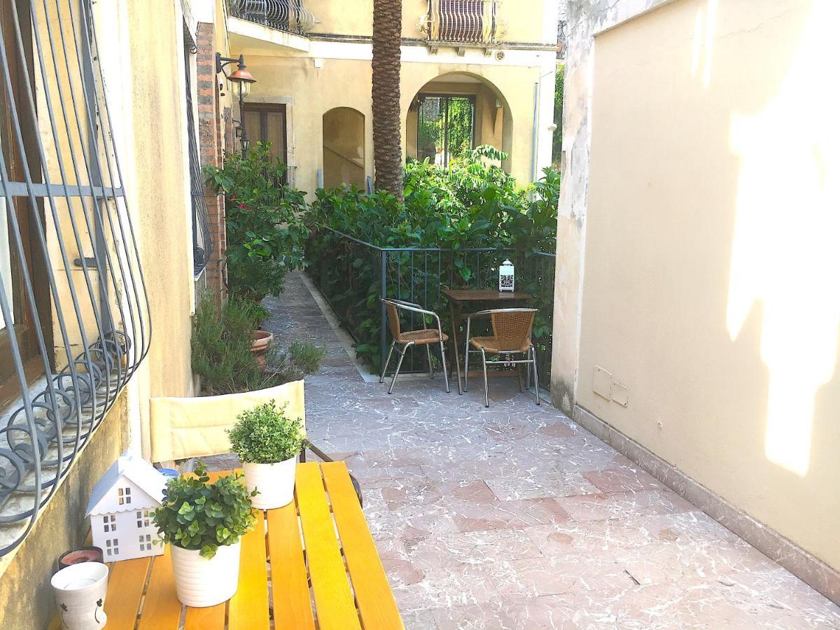 Arche Apartment Taormina Eksteriør billede