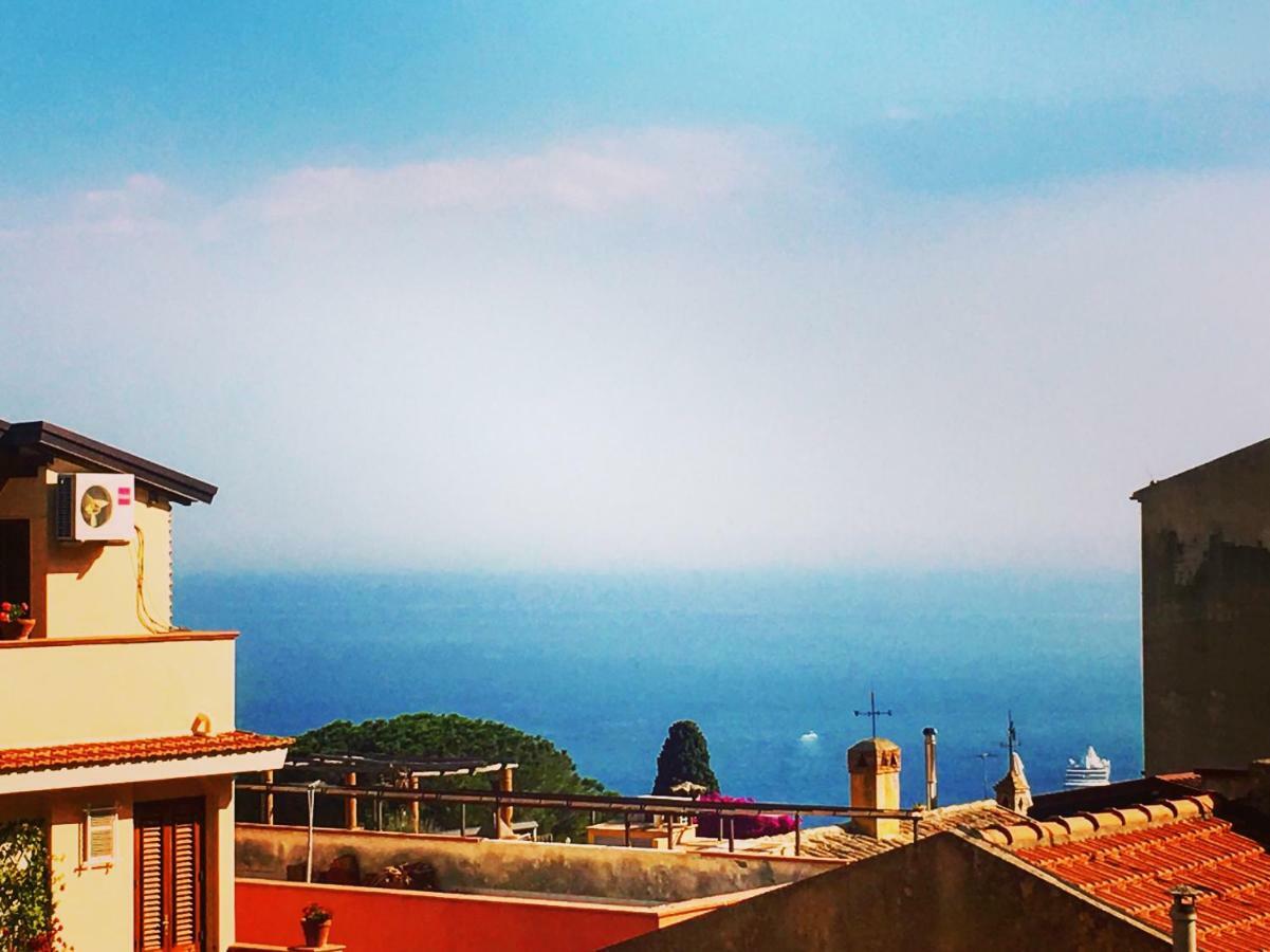 Arche Apartment Taormina Eksteriør billede